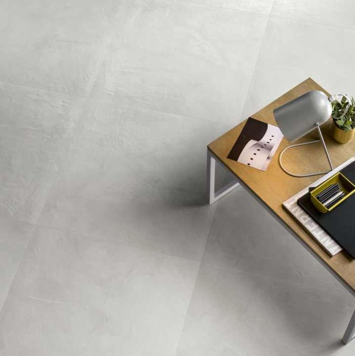 Light grey modern concrete-effect porcelain floor tile 100x100 cm - CS25111